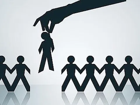 Các đối tượng bị tinh giản biên chế theo quy định mới nhất