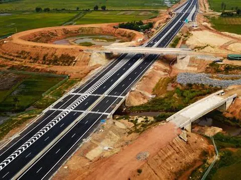 Khởi tố 13 người liên quan vụ sai phạm tại cao tốc 34 nghìn tỷ đồng