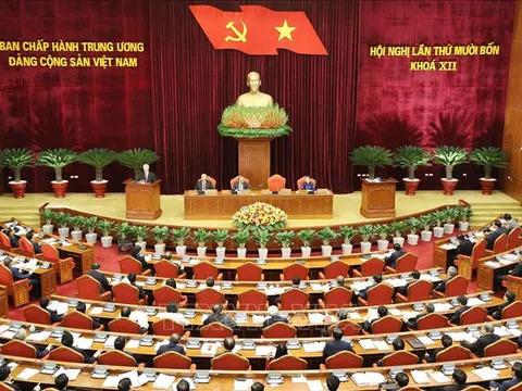 Tiếp thu ý kiến, hoàn chỉnh các dự thảo văn kiện trình Đại hội XIII của Đảng