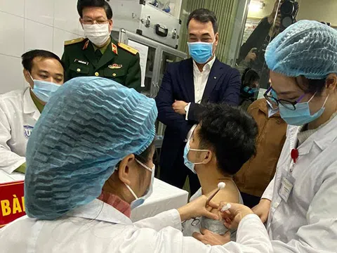 Việt Nam tự cường trong 'cuộc đua' vaccine COVID-19