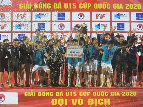 18 chức vô địch và những chuyện lạ ở “lò luyện đan” cho bóng đá Việt Nam