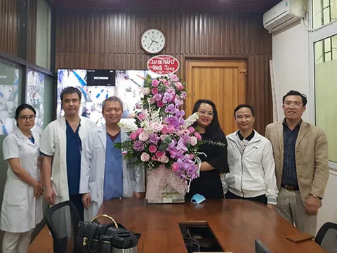 Lãnh đạo Tạp chí Pháp lý thăm, chúc mừng ngày Thầy thuốc VN tại Bệnh viện E Hà Nội và gia đình Thiếu tướng, Thầy thuốc Nhân dân Hoàng Mạnh An.