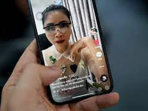 Kênh TikTok Thơ Nguyễn 'có dấu hiệu truyền bá mê tín dị đoan'