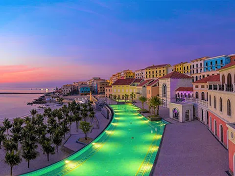 Nam Phú Quốc mở màn 12 mùa lễ hội 2021 với show thời trang đình đám