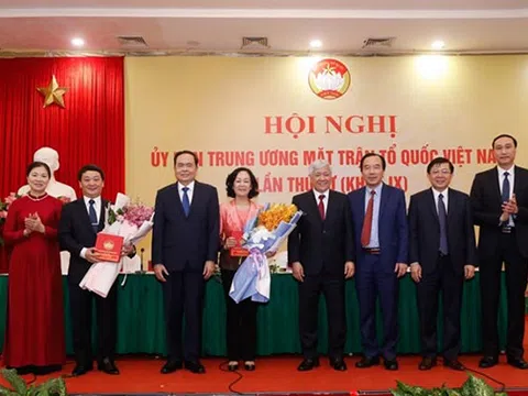 Đồng chí Đỗ Văn Chiến giữ chức Chủ tịch Ủy ban Trung ương MTTQ