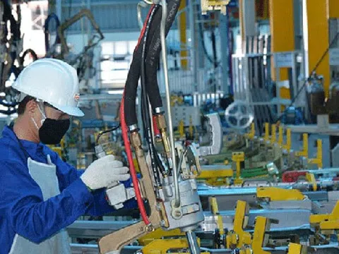 Khi thay đổi chính sách pháp luật, nhà đầu tư được đảm bảo thế nào?