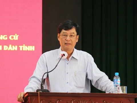 Phó Bí thư Đảng đoàn, Phó Chủ tịch, Tổng Thư ký Hội Luật gia Việt Nam tiếp xúc cử tri để vận động bầu cử tại Bình Dương