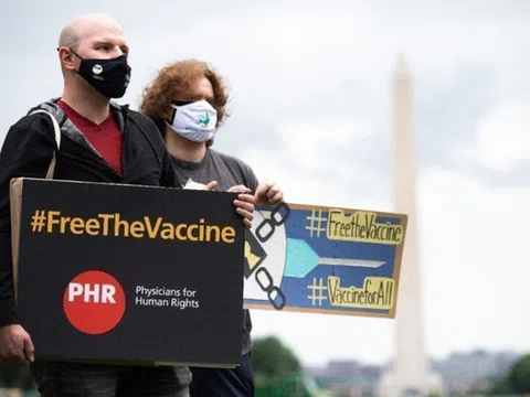 Bỏ bảo hộ quyền sáng chế vaccine, Mỹ sẽ giúp thế giới thoát khỏi đại dịch Covid-19?