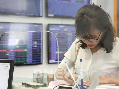 Bộ Tài chính nói gì về việc công ty chứng khoán "biến tướng" huy động vốn?