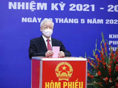 Chùm ảnh: Lãnh đạo Đảng, Nhà nước đi bầu cử, thực hiện quyền, nghĩa vụ công dân