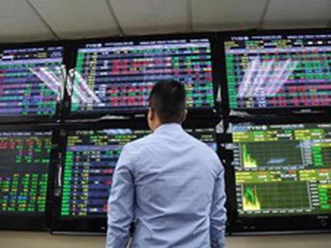 Nhà đầu tư bức xúc, Ủy ban Chứng khoán cam kết khắc phục nghẽn lệnh trong tháng 7