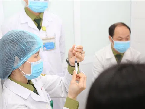 Có thể cấp phép khẩn cấp vaccine ngừa COVID-19 Nano Covax