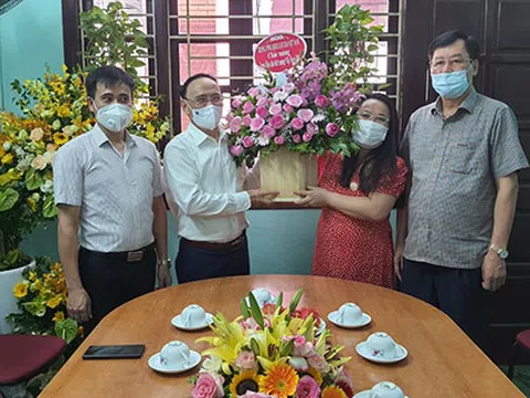 Bí thư Đảng đoàn và Lãnh đạo TW Hội Luật gia VN chúc mừng Tạp chí Pháp lý nhân Ngày Báo chí cách mạng Việt Nam