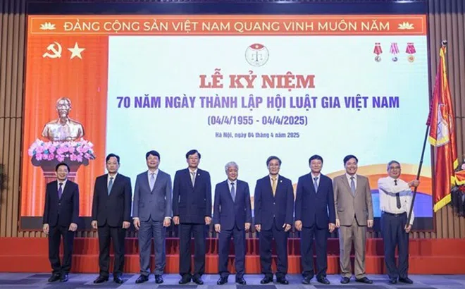 Nâng cao hiệu quả giám sát, phản biện xã hội của Hội Luật gia Việt Nam đáp ứng yêu cầu xây dựng Nhà nước pháp quyền xã hội chủ nghĩa